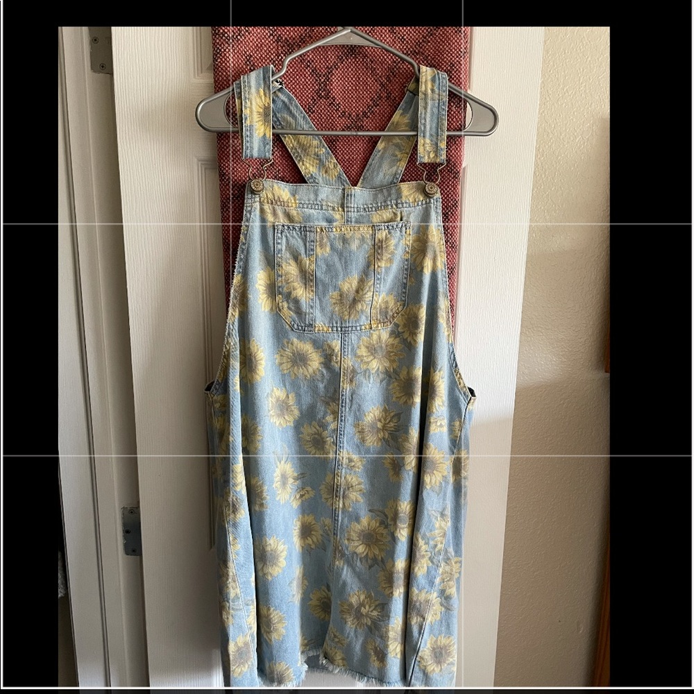 Women’s sunflower overalls